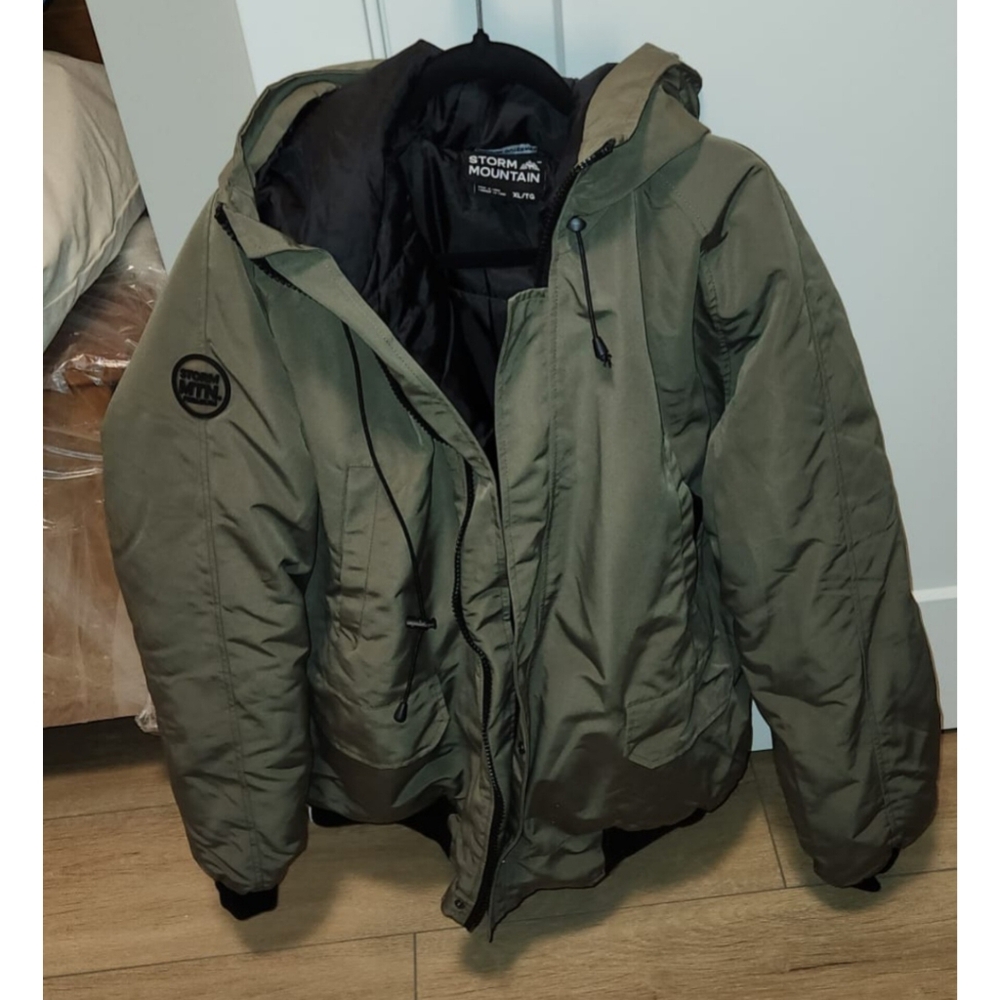 NEW Storm Mountain Winter Coat Men's XL